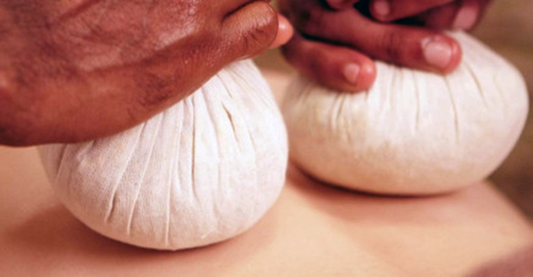 Navara Kizhi  Treatment